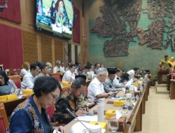 Dampak Efisiensi Anggaran, Mendiktisanitek Sebut Uang Kuliah PTN Bakal Naik