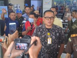 Jumat Keramat, Kejari Kabgor Tahan Kadis PU dan Kabag ULP