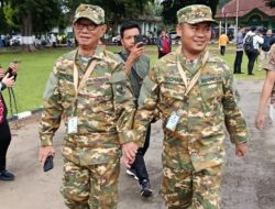 Penampilan Bupati Ismet dengan Balutan Loreng di Akmil Magelang