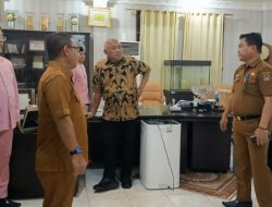 Hari Pertama Berkantor, Tonny Junus Langsung Sidak Ruang Kerja