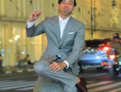 Tirani di Balik Tembok Pencerahan; Siapa Pahlawan Sebenarnya?