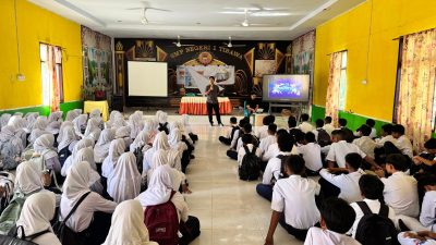 Bentengi Generasi Muda dari Radikalisme, Satgaswil Gorontalo Gelar Sosialisasi di SMPN 1 Tibawa