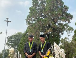 SEMMI Gorontalo Ziarahi Makam Almarhum Rahmat Gobel, Tokoh yang Berkontribusi Besar bagi Perjalanan Organisasi