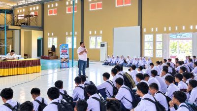 Perkuat Wawasan Kebangsaan, Iptu Teguh Pribadi Ajak 1.250 Pelajar SMKN 3 Waspadai Paham IRET